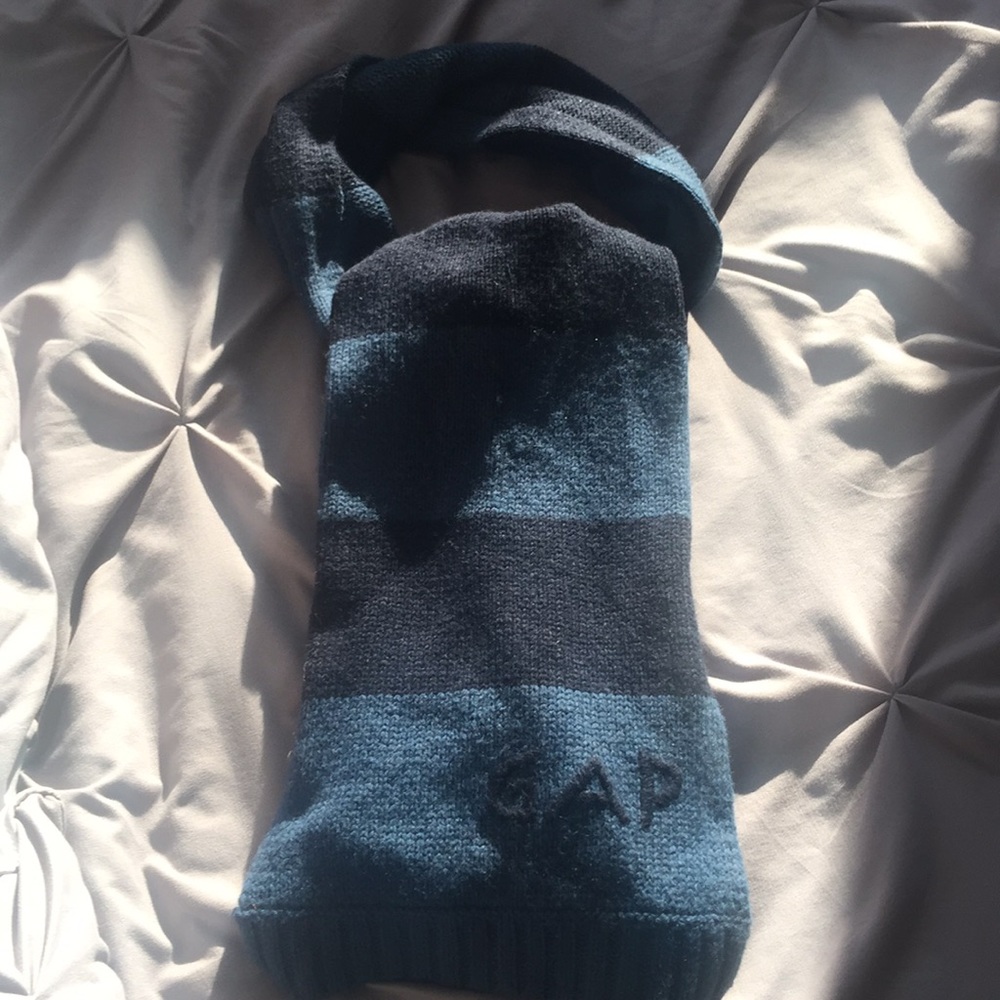 Sale 🙌🏼 Gap winter scarf